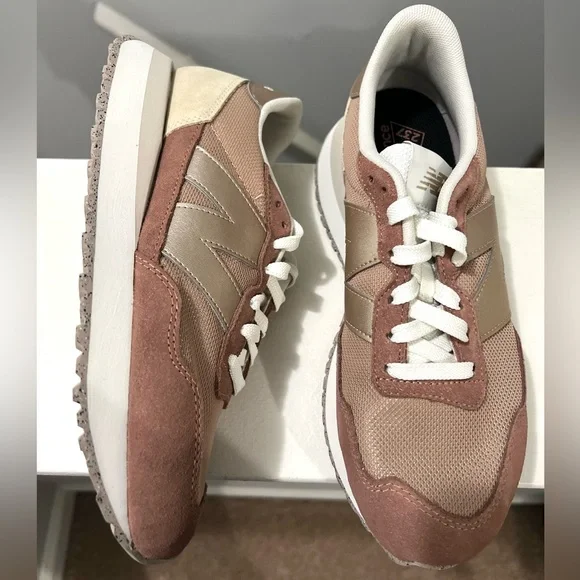 🌻🆕LAST ONE!!! NEW BALANCE 237 Womens Retro Sneaker-Copper/Silver-SIZE 7.5 - Picture 11 of 14